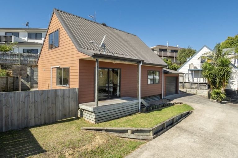 Photo of property in 19 Osprey Drive, Welcome Bay, Tauranga, 3112