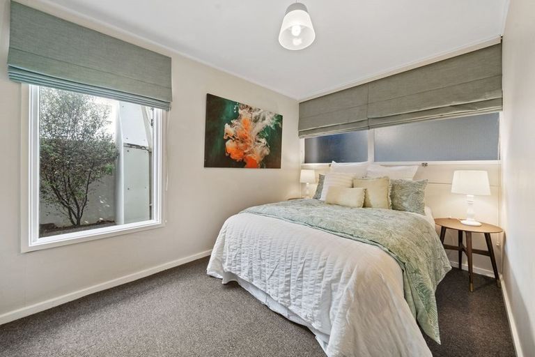 Photo of property in Embassy Court, 72 Brougham Street, Mount Victoria, Wellington, 6011