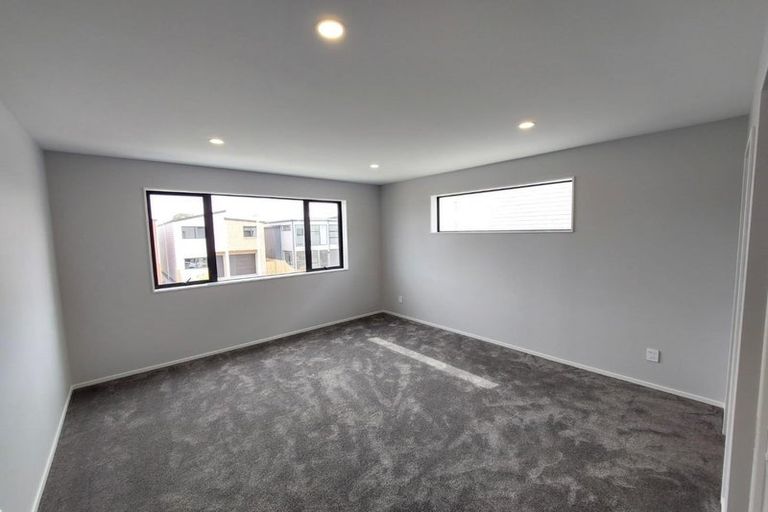 Photo of property in 26 Coast Garden Drive, Hobsonville, Auckland, 0616