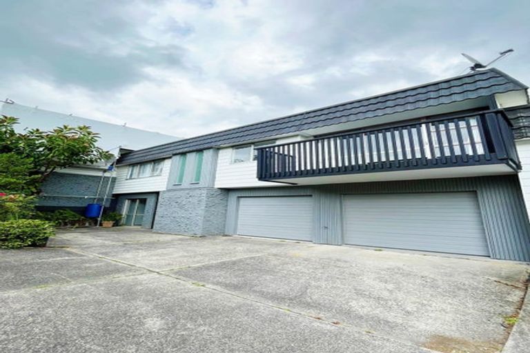 Photo of property in 3/8 Hart Road, Hauraki, Auckland, 0622