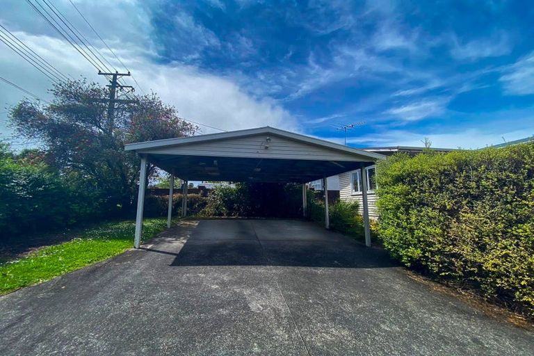 Photo of property in 1/40 Savoy Road, Glen Eden, Auckland, 0602