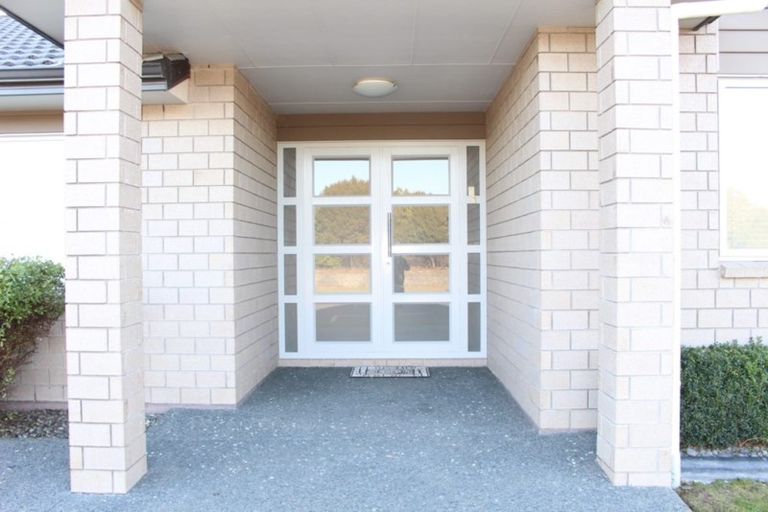 Photo of property in 91 Barrington Drive, Huntington, Hamilton, 3210