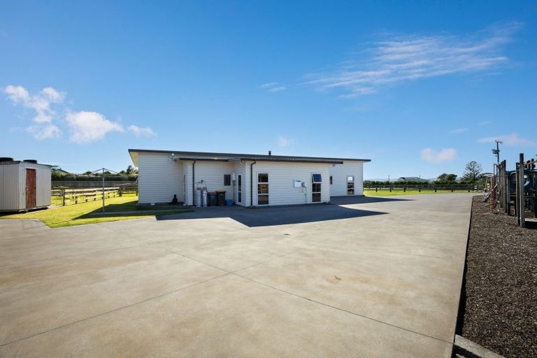 Photo of property in 270 Turangi Road, Tikorangi, Waitara, 4383