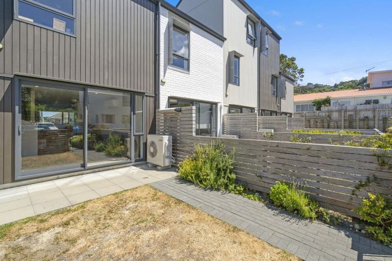 Photo of property in 3/124 Britomart Street, Berhampore, Wellington, 6023