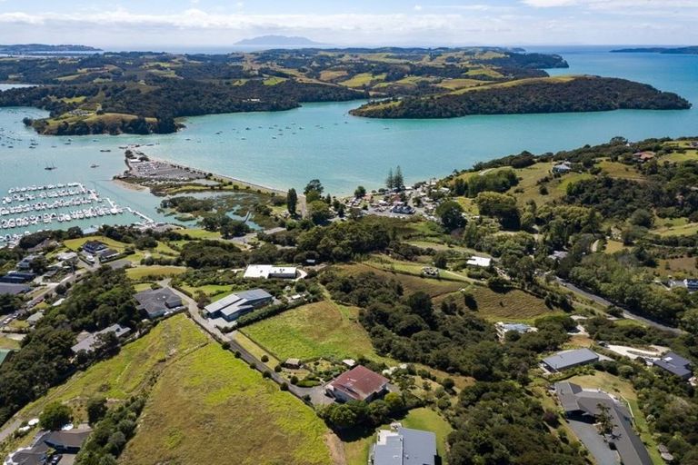 Photo of property in 38 Kanuka Road, Sandspit, Warkworth, 0982