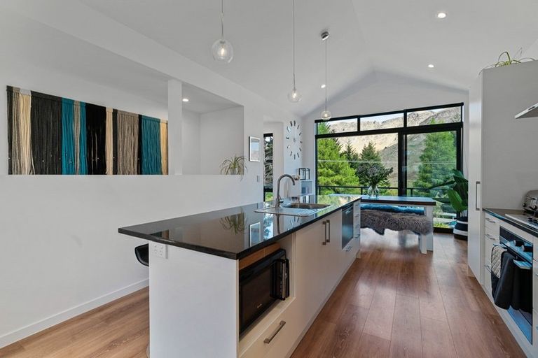Photo of property in 4 Stamper Lane, Arthurs Point, Queenstown, 9371