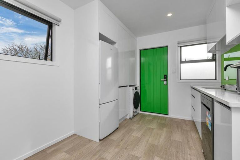 Photo of property in 7/19 Milton Road, Orewa, 0931