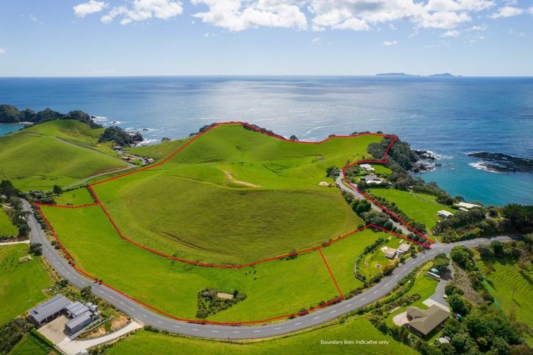 Photo of property in 118 Rockell Road, Whananaki, Hikurangi, 0181