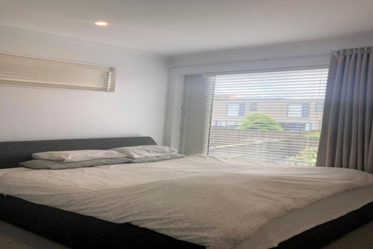 Photo of property in 11 Wallace Road, Hobsonville, Auckland, 0616