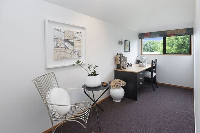 Photo of property in 5b Regency Crescent, Redwood, Christchurch, 8051