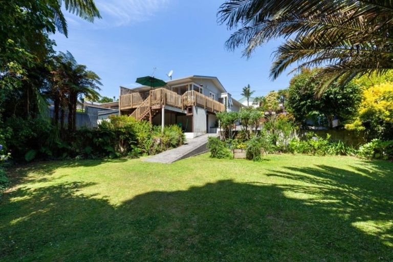 Photo of property in 9 Beaumont Crescent, Frankleigh Park, New Plymouth, 4310