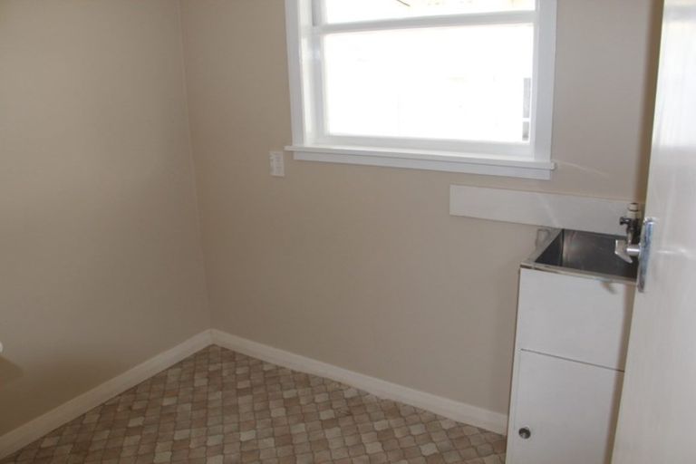 Photo of property in 22 Park Road, West End, Palmerston North, 4412