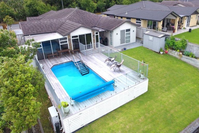Photo of property in 162 Lakes Boulevard, Pyes Pa, Tauranga, 3112
