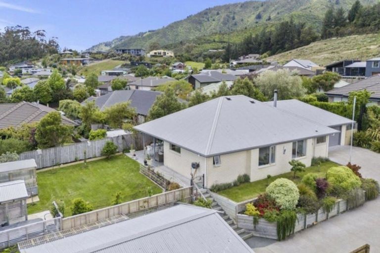 Photo of property in 118 Milton Terrace, Picton, 7220