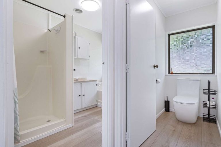 Photo of property in 8 Deodar Place, Totara Heights, Auckland, 2105