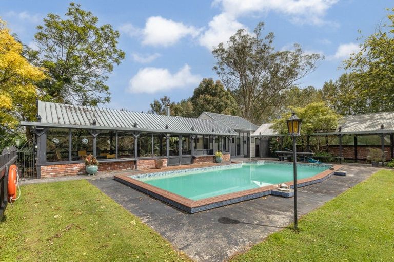 Photo of property in 208 Roslyn Road, Levin, 5510