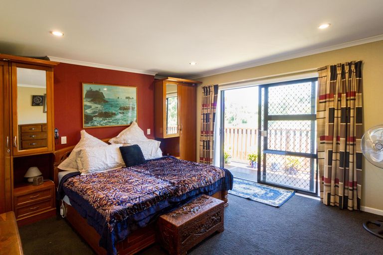 Photo of property in 7 Ruapehu Drive, Fitzherbert, Palmerston North, 4410