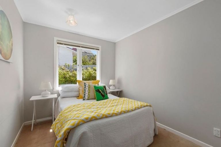 Photo of property in 18 Evan Street, Belmont, Auckland, 0622