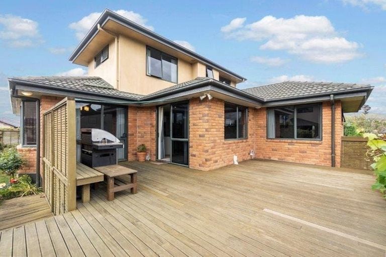 Photo of property in 99 Rototuna Road, Rototuna, Hamilton, 3210