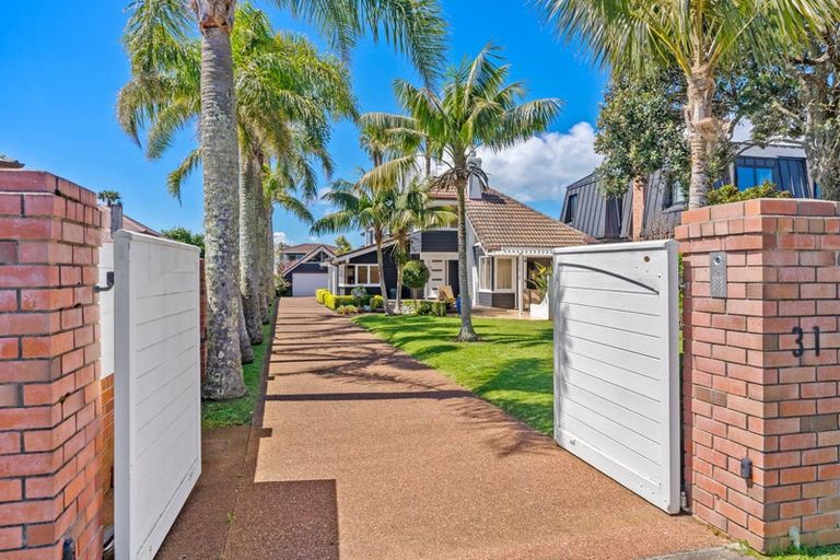 Photo of property in 31 Milford Road, Milford, Auckland, 0620