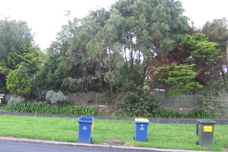 Photo of property in 38 Triangle Road, Massey, Auckland, 0614