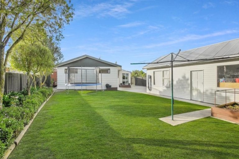 Photo of property in 6 School Lane, Kirwee, Darfield, 7571