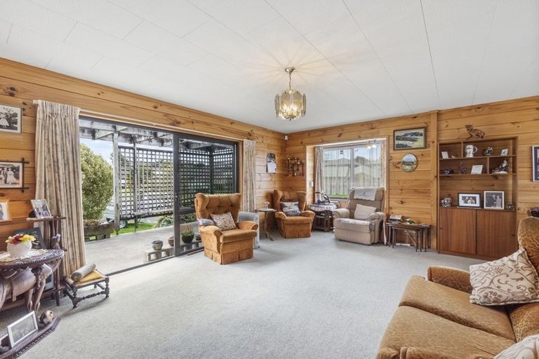 Photo of property in 16 Bramley Drive, Rototuna, Hamilton, 3210