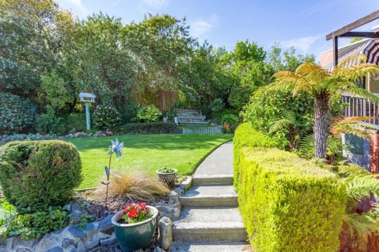 Photo of property in 2 Cambrian Close, Westmorland, Christchurch, 8025