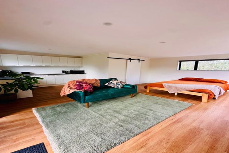 Photo of property in 60 Tiriwa Drive, Massey, Auckland, 0614