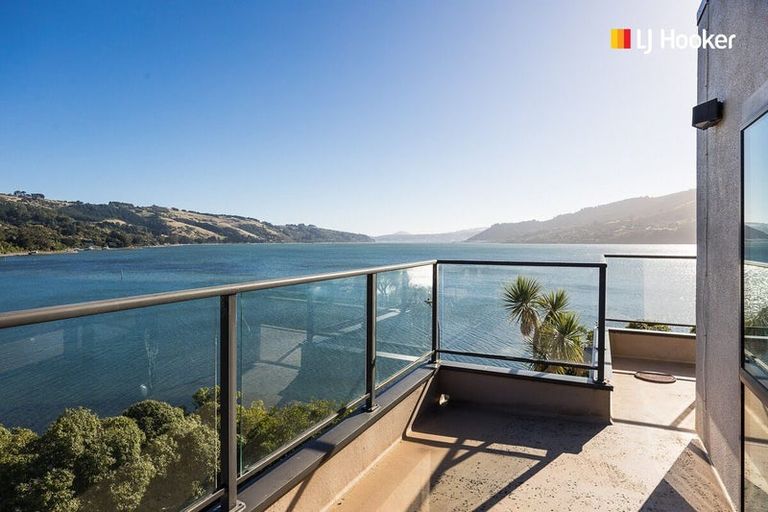 Photo of property in 4 Bewley Avenue, Macandrew Bay, Dunedin, 9014