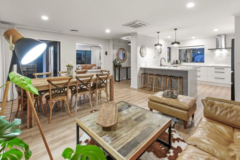 Photo of property in 7 Senecio Way, Papamoa Beach, Papamoa, 3118