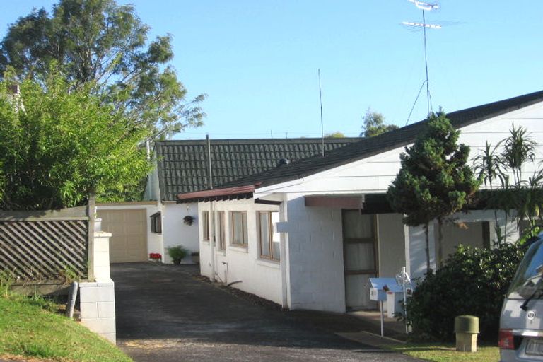 Photo of property in 2/21 Mountbatten Avenue, Hillcrest, Auckland, 0627