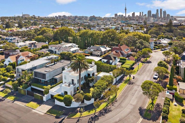 Photo of property in 3 Crescent Road, Parnell, Auckland, 1052