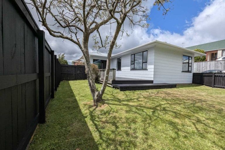 Photo of property in 8 Drummond Crescent, Kelson, Lower Hutt, 5010