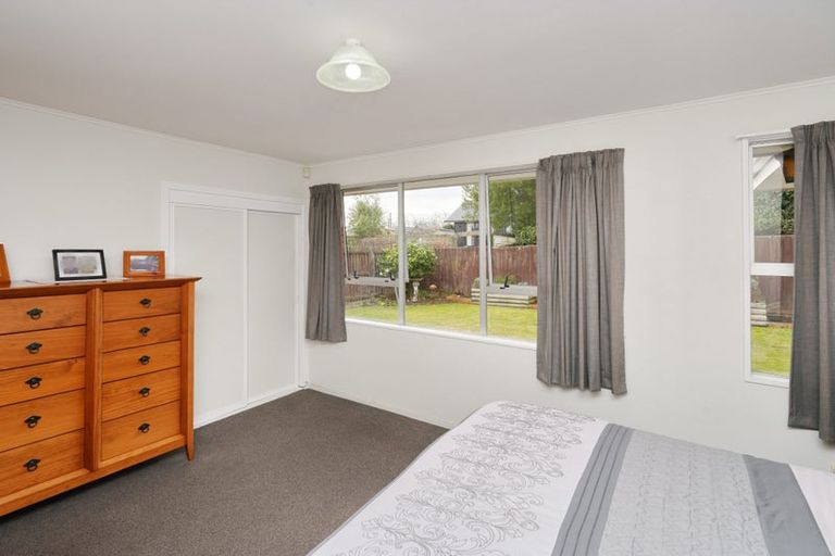 Photo of property in 41a Lake Terrace Road, Burwood, Christchurch, 8061