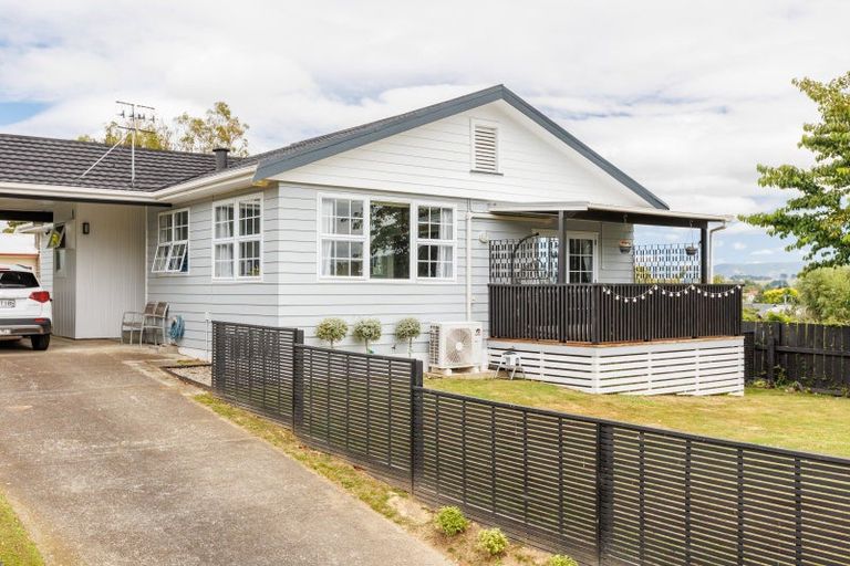 Photo of property in 2 Davidson Crescent, Pahiatua, 4910