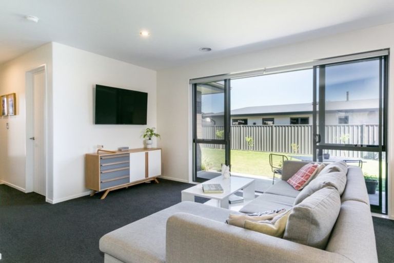 Photo of property in 5 Whakatomo Place, Havelock North, 4130
