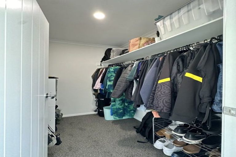 Photo of property in 29 Cynisca Crescent, Wallaceville, Upper Hutt, 5018