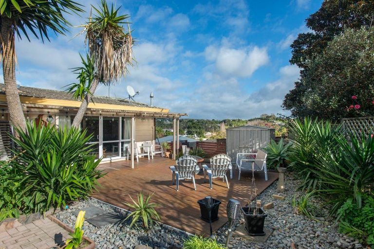 Photo of property in 26 Dunton Drive, Welcome Bay, Tauranga, 3112