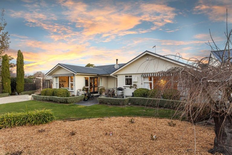 Photo of property in 2 Church Street, Amberley, 7410