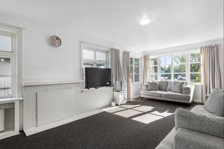 Photo of property in 63 Northcote Road, Northcote, Christchurch, 8052