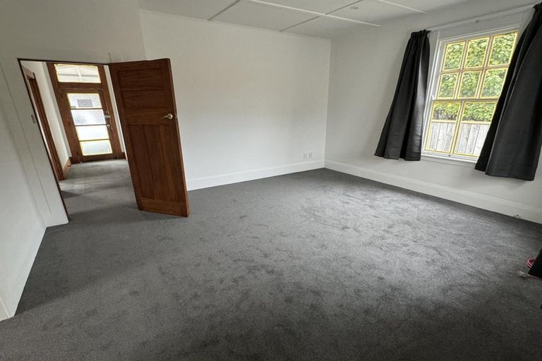 Photo of property in 107 Bell Road, Waiwhetu, Lower Hutt, 5010