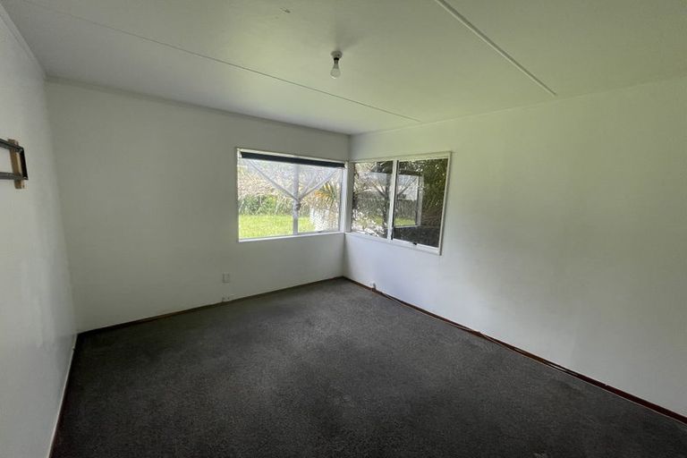 Photo of property in 12 Burundi Avenue, Clendon Park, Auckland, 2103