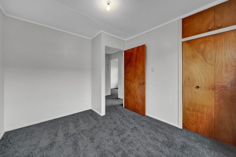 Photo of property in 8a Milmoe Street, Hawera, 4610