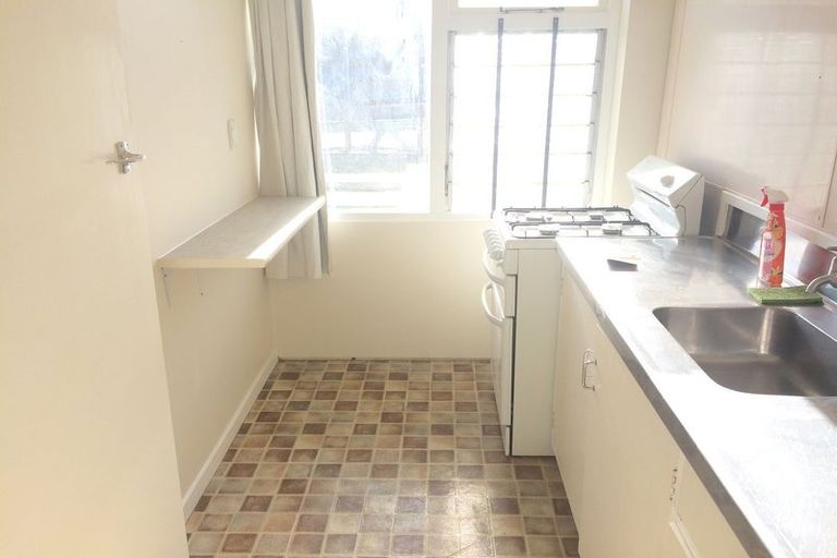 Photo of property in 1/29 Clifton Terrace, Kelburn, Wellington, 6012