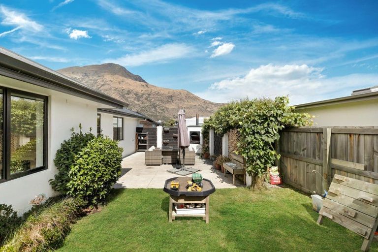 Photo of property in 18 Banbury Terrace, Lower Shotover, Queenstown, 9304