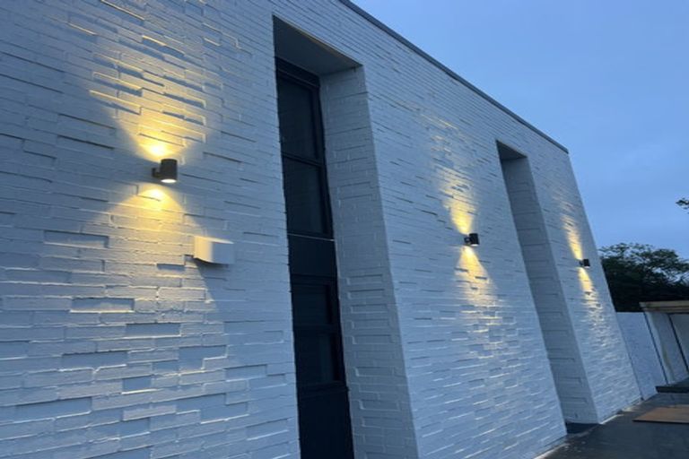 Photo of property in 92c Wildberry Street, Woolston, Christchurch, 8023