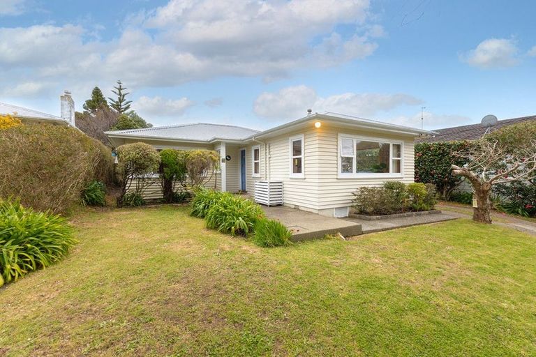 Photo of property in 107 Alexander Road, Raumati Beach, Paraparaumu, 5032