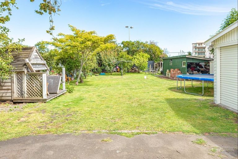 Photo of property in 19 Koromiko Road, Gonville, Whanganui, 4501