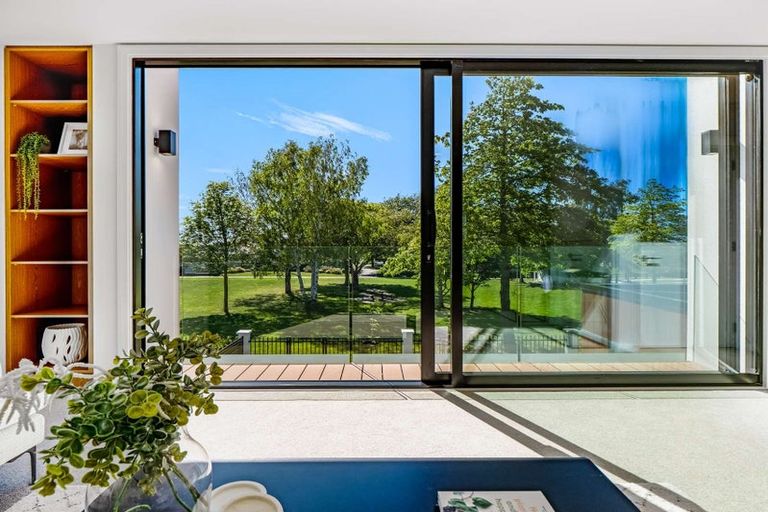 Photo of property in 10 Saint James Place, Rangiora, 7400